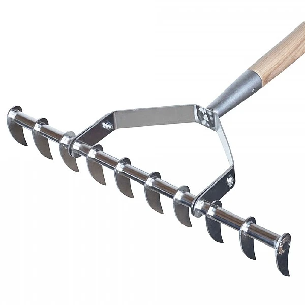 Kent & Stowe Stainless Steel Scarifying Rake 4 Kent & Stowe Stainless Steel Scarifying Rake - Image 2