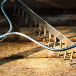 Kent & Stowe Stainless Steel Long Handled Soil Rake 13 Kent & Stowe Stainless Steel Long Handled Soil Rake -GreenHaven Shop 1031059 5