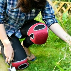 Burgon & Ball Sangria Kneelo® Knee Pads 7 Burgon & Ball Sangria Kneelo® Knee Pads -GreenHaven Shop 1171504 3